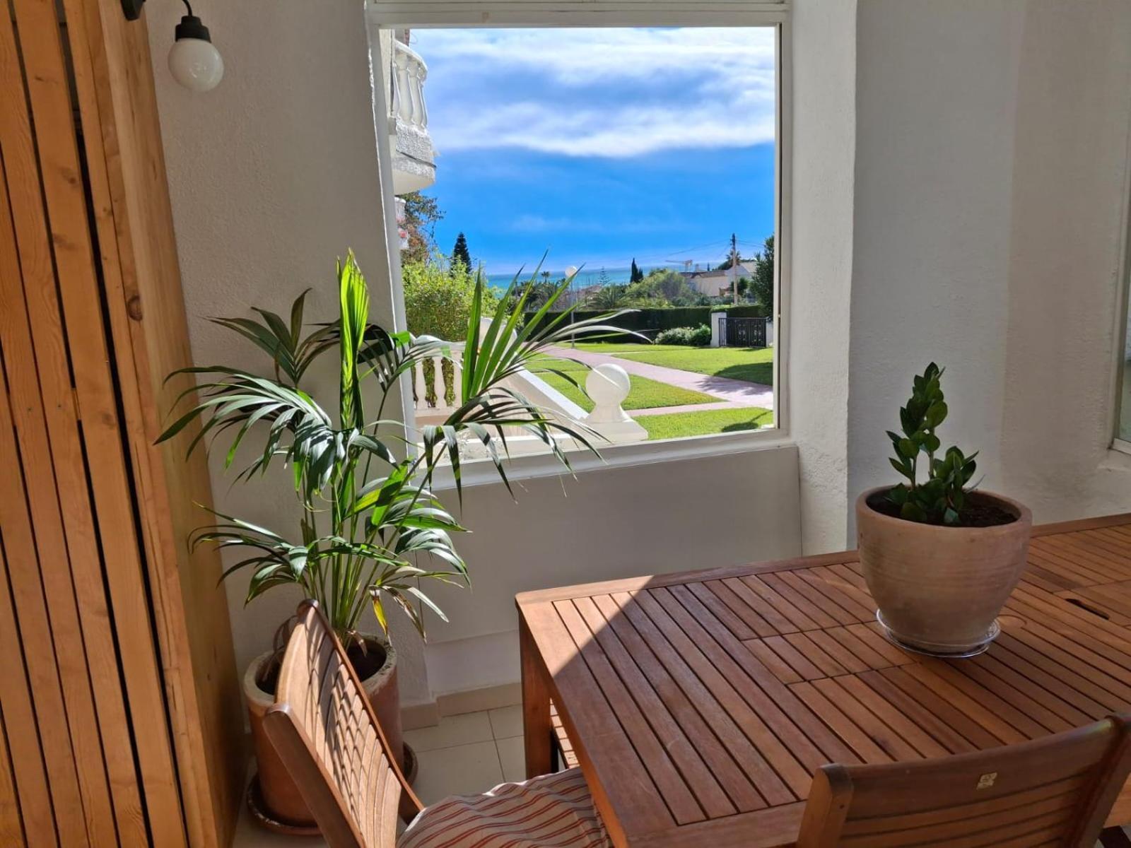 Apartment Calablanca Con Amplia Terraza Y Vistas Al Mar Y A La Montana