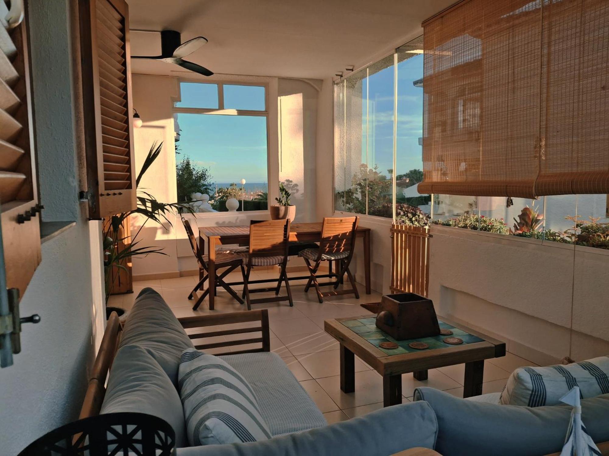 Apartment Calablanca Con Amplia Terraza Y Vistas Al Mar Y A La Montana